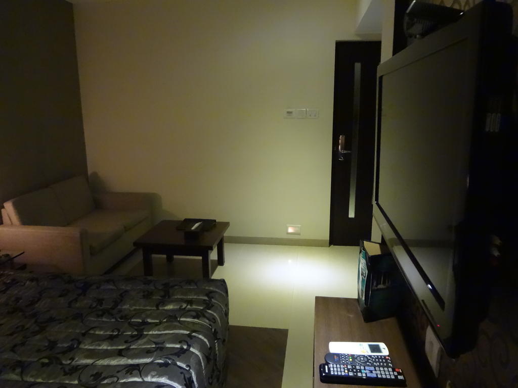 Hotel Capitol 塞恩 外观 照片