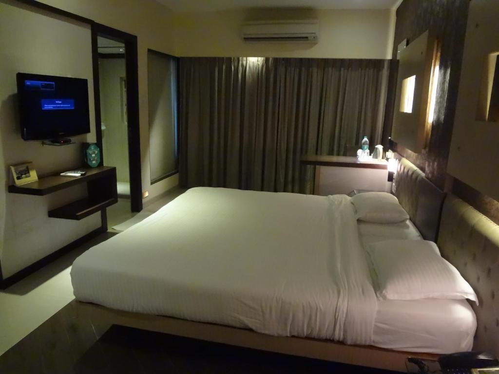 Hotel Capitol 塞恩 客房 照片