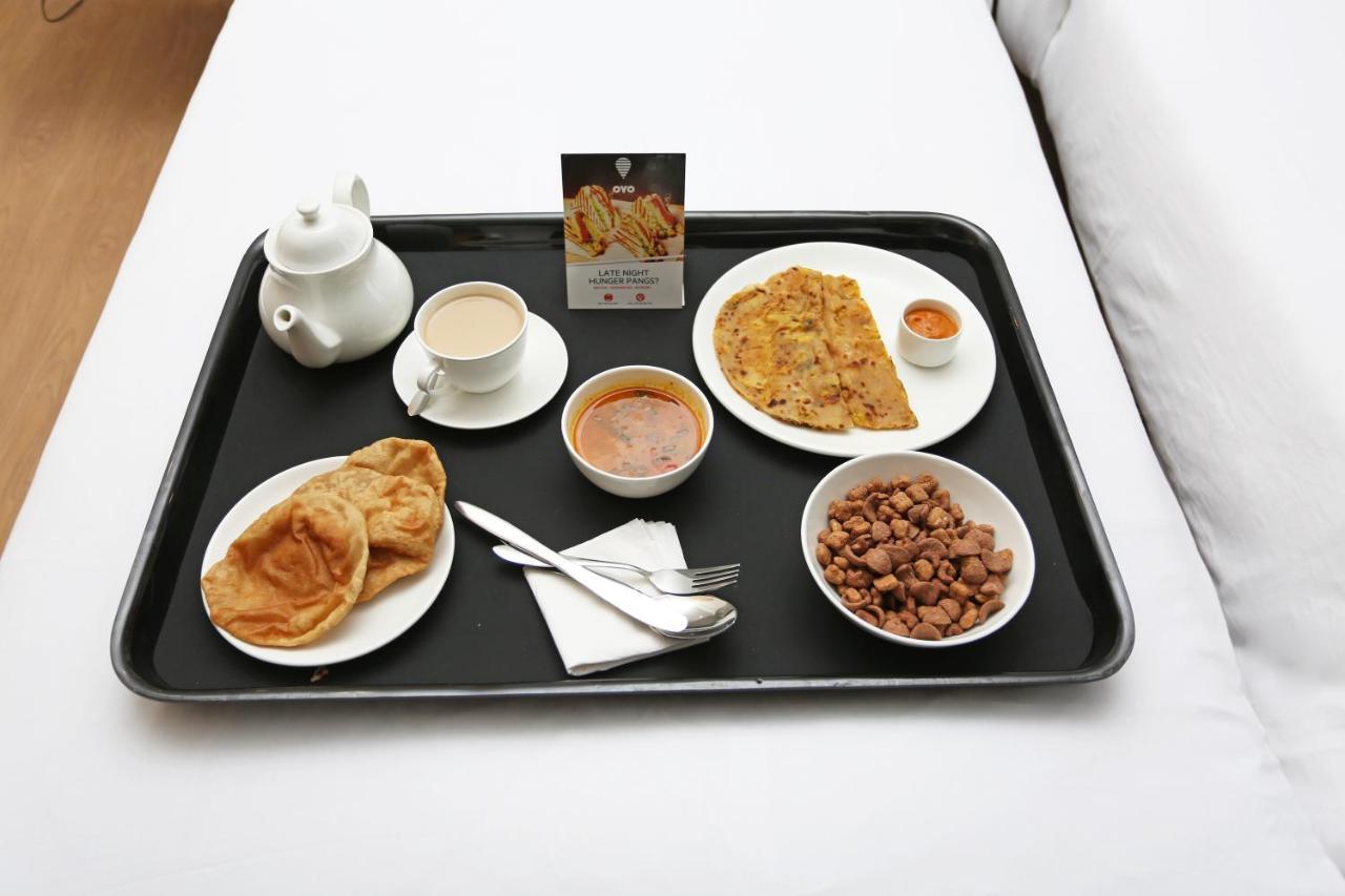 Hotel Capitol 塞恩 外观 照片