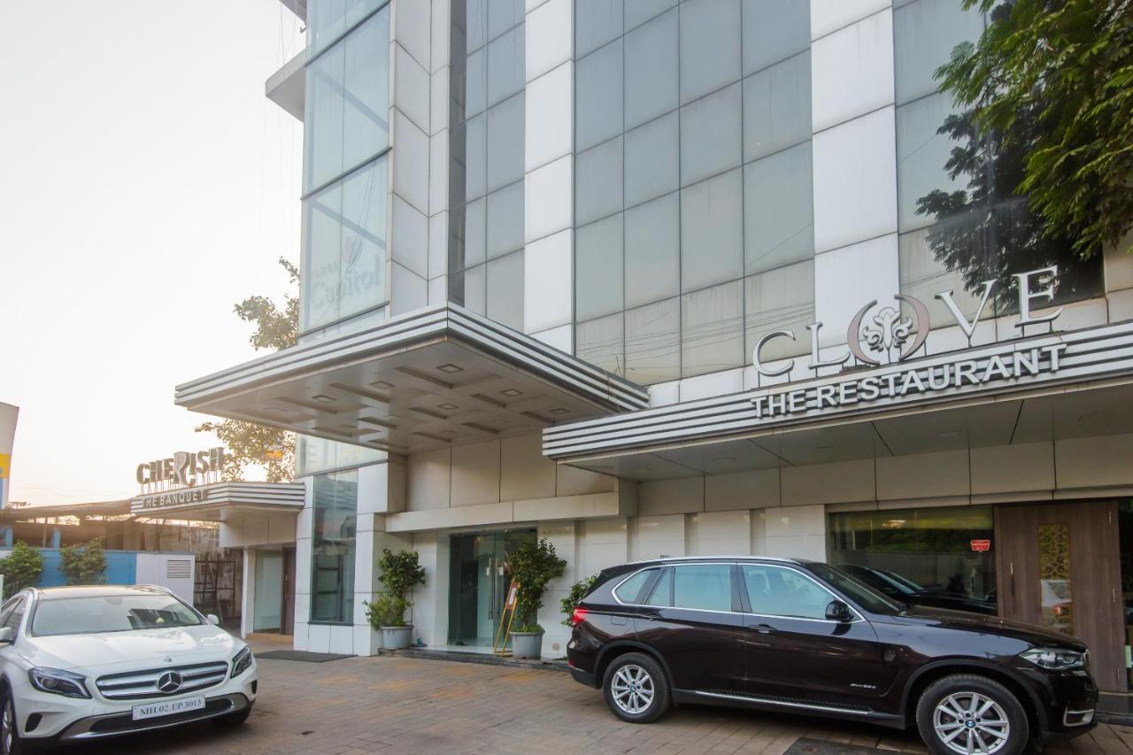 Hotel Capitol 塞恩 外观 照片